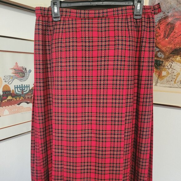 Pendleton Dresses & Skirts - Vintage Pendleton Red Plaid Skirt 100% Wool
